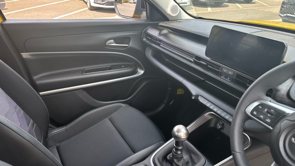 Jeep Avenger 1.2 Altitude 5dr Petrol Hatchback - Image 14