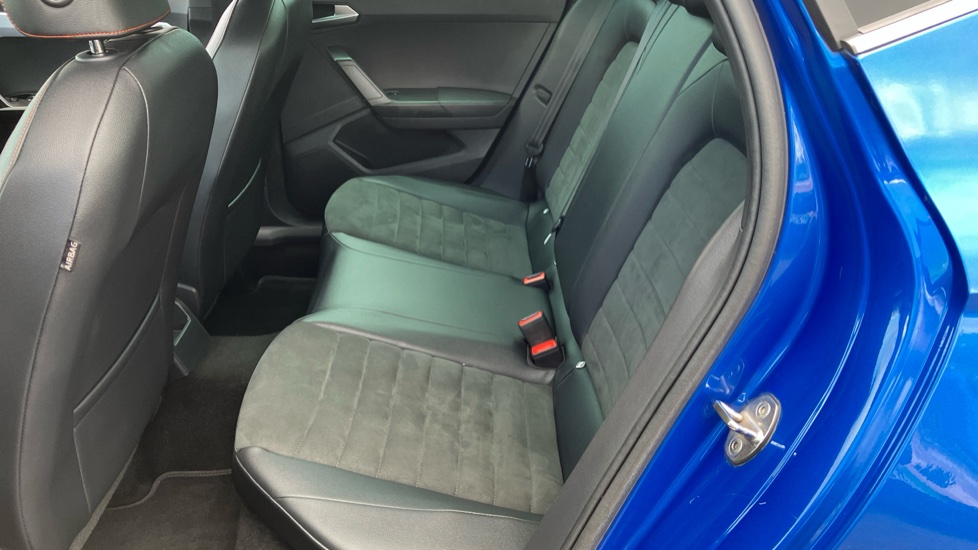 SEAT Arona 1.0 TSI 110 FR Edition 5dr Petrol Hatchback - Image 16