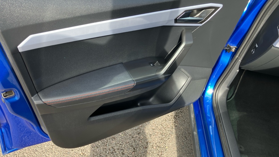 SEAT Arona 1.0 TSI 110 FR Edition 5dr Petrol Hatchback - Image 29