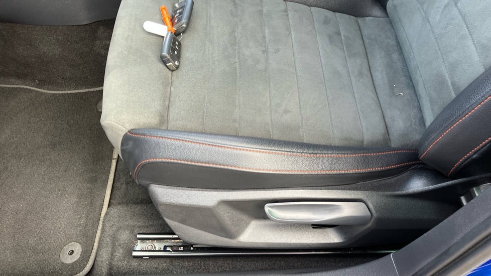 SEAT Arona 1.0 TSI 110 FR Edition 5dr Petrol Hatchback - Image 31
