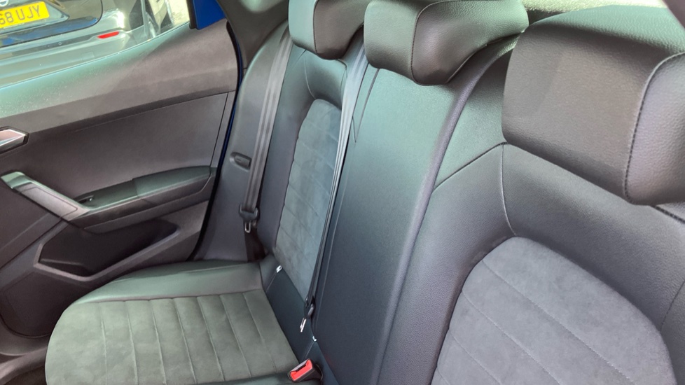 SEAT Arona 1.0 TSI 110 FR Edition 5dr Petrol Hatchback - Image 41