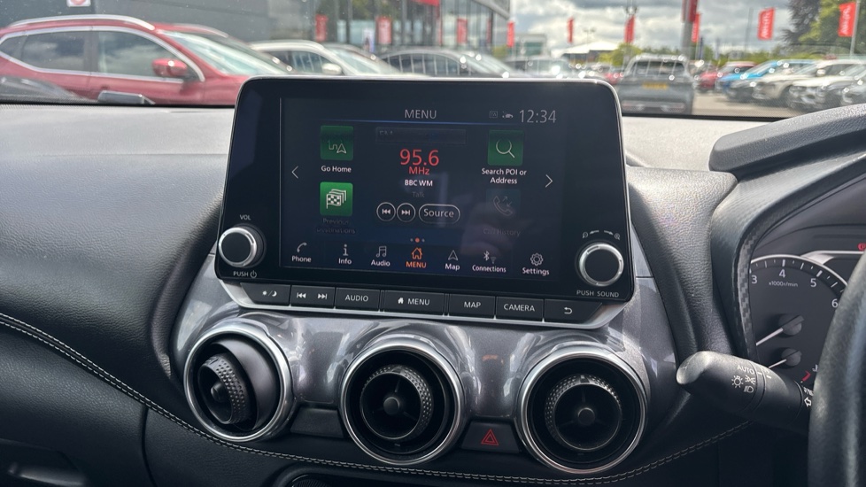 Nissan Juke 1.0 DiG-T 114 N-Connecta 5dr Petrol Hatchback - Image 12