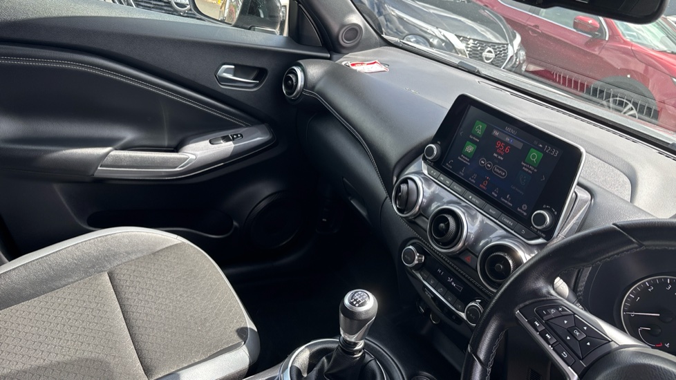 Nissan Juke 1.0 DiG-T 114 N-Connecta 5dr Petrol Hatchback - Image 14