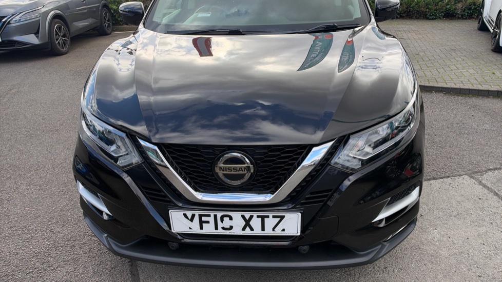 Nissan Qashqai 1.5 dCi 115 N-Connecta 5dr Diesel Hatchback - Image 8