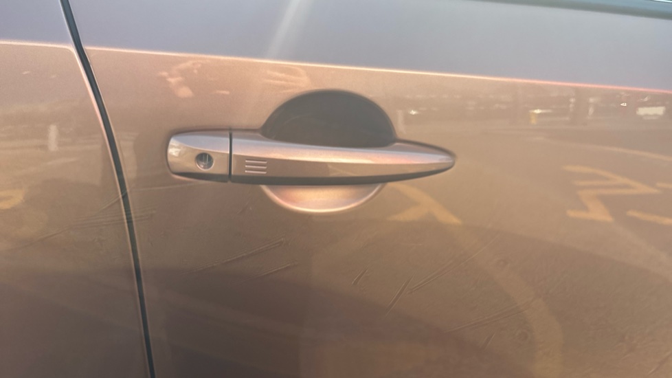 Nissan ARIYA 160kW Advance 63kWh 22kWCh 5dr Auto Electric Hatchback - Image 24