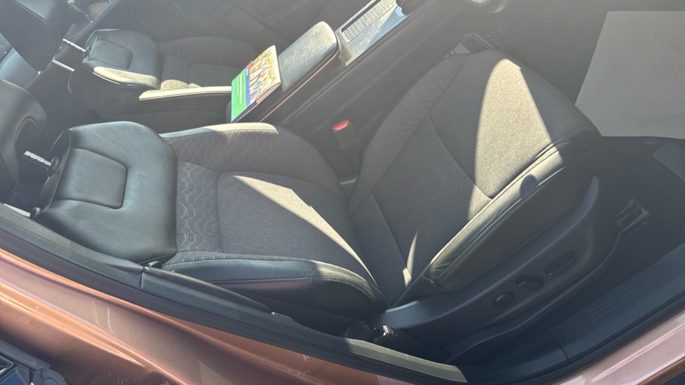 Nissan ARIYA 160kW Advance 63kWh 22kWCh 5dr Auto Electric Hatchback - Image 28