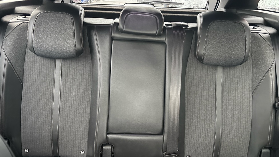 Peugeot 3008 1.2 PureTech GT Line Premium 5dr Petrol Estate - Image 15
