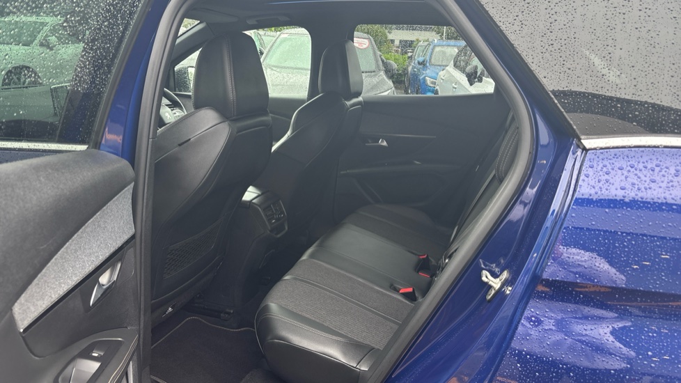 Peugeot 3008 1.2 PureTech GT Line Premium 5dr Petrol Estate - Image 16