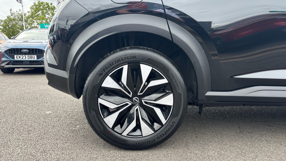 Nissan Juke 1.0 DiG-T Acenta Premium 5dr DCT Petrol Hatchback - Image 7