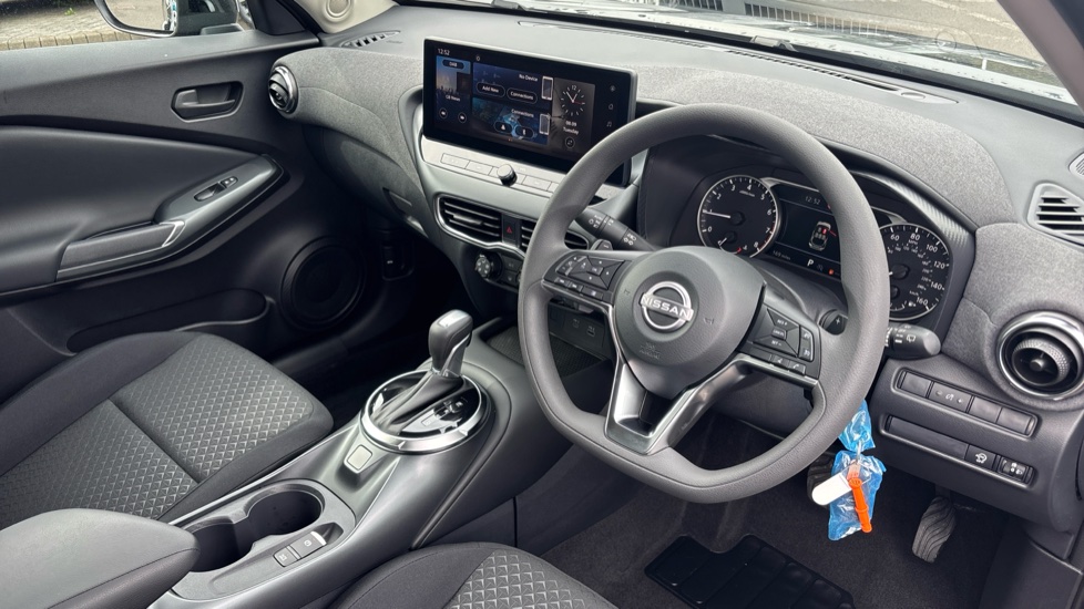 Nissan Juke 1.0 DiG-T Acenta Premium 5dr DCT Petrol Hatchback - Image 9