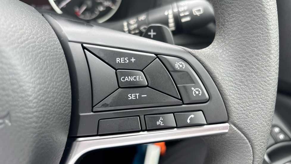 Nissan Juke 1.0 DiG-T Acenta Premium 5dr DCT Petrol Hatchback - Image 23