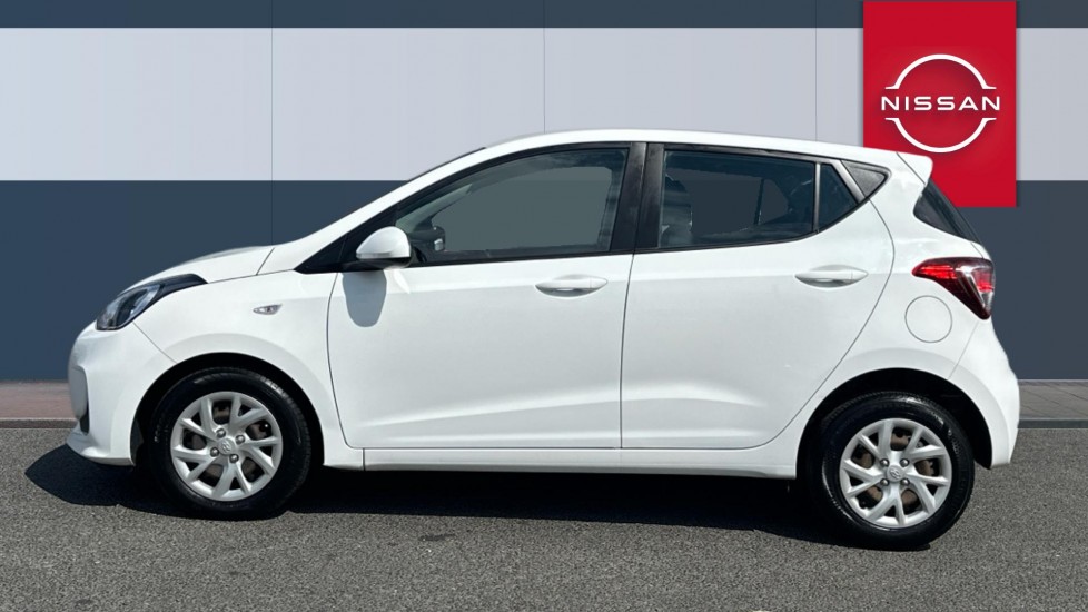 Hyundai i10 1.0 SE 5dr Petrol Hatchback - Image 5