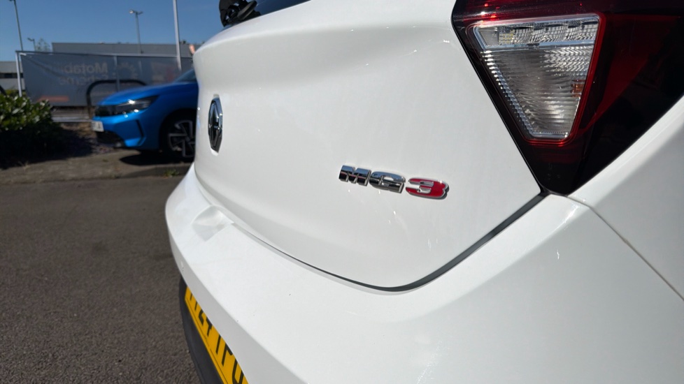 MG MG3 1.5 VTi-TECH Excite 5dr Petrol Hatchback - Image 31
