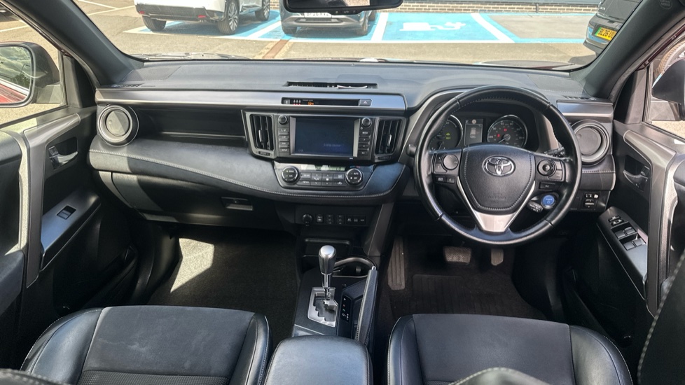 Toyota RAV4 2.5 VVT-i Hybrid Icon TSS 5dr CVT Hybrid Estate - Image 10