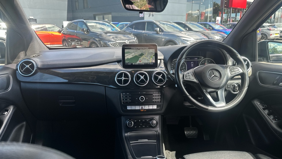 Mercedes-Benz B-Class B200 Exclusive Edition 5dr Auto Petrol Hatchback - Image 9