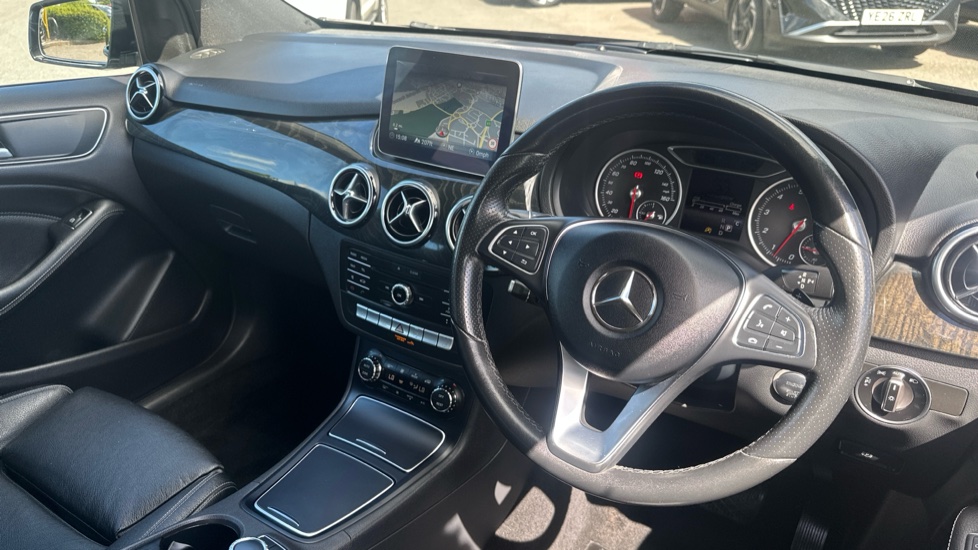 Mercedes-Benz B-Class B200 Exclusive Edition 5dr Auto Petrol Hatchback - Image 14