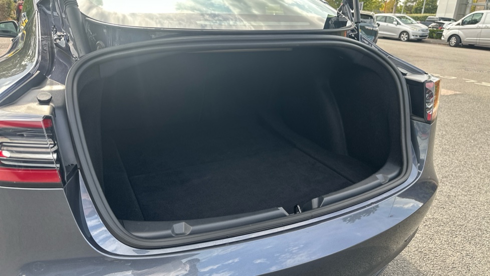 Tesla Model 3 Performance AWD 4dr [Performance Upgrade] Auto Electric Saloon - Image 4