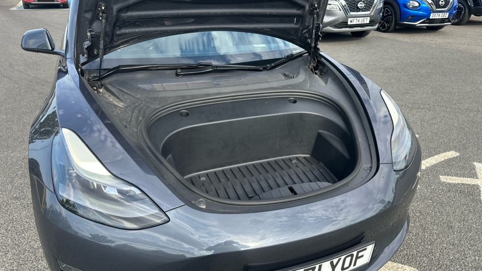 Tesla Model 3 Performance AWD 4dr [Performance Upgrade] Auto Electric Saloon - Image 8