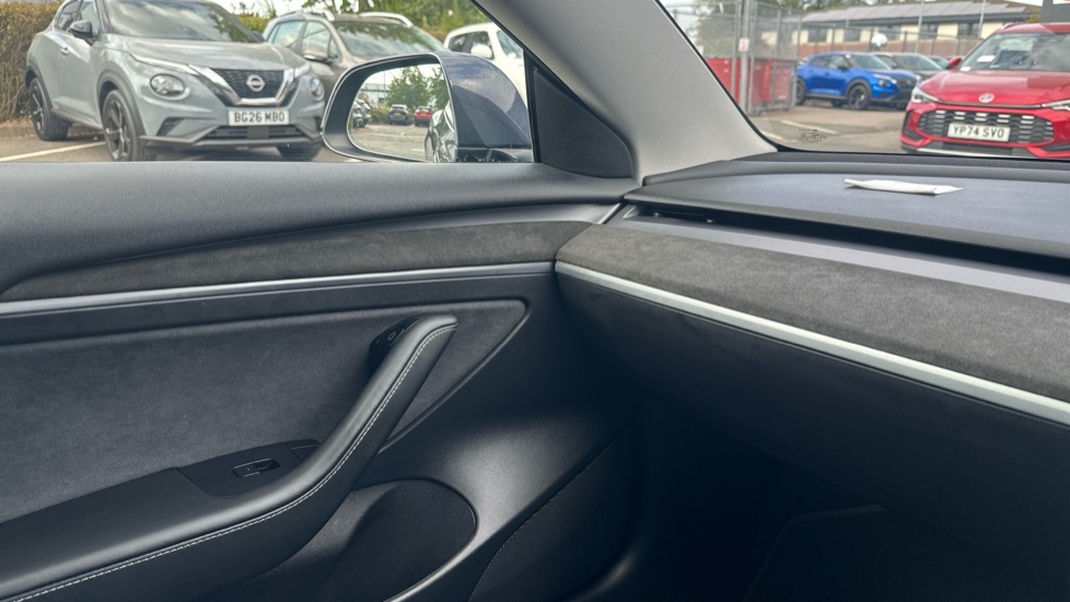 Tesla Model 3 Performance AWD 4dr [Performance Upgrade] Auto Electric Saloon - Image 21