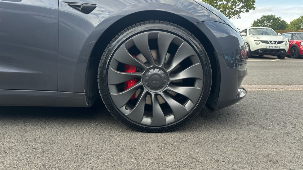Tesla Model 3 Performance AWD 4dr [Performance Upgrade] Auto Electric Saloon - Image 23