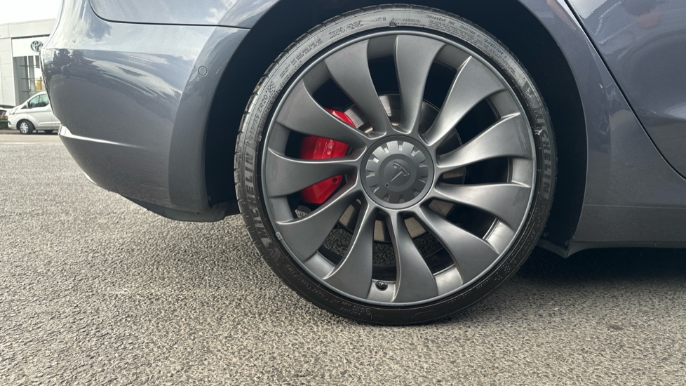 Tesla Model 3 Performance AWD 4dr [Performance Upgrade] Auto Electric Saloon - Image 24
