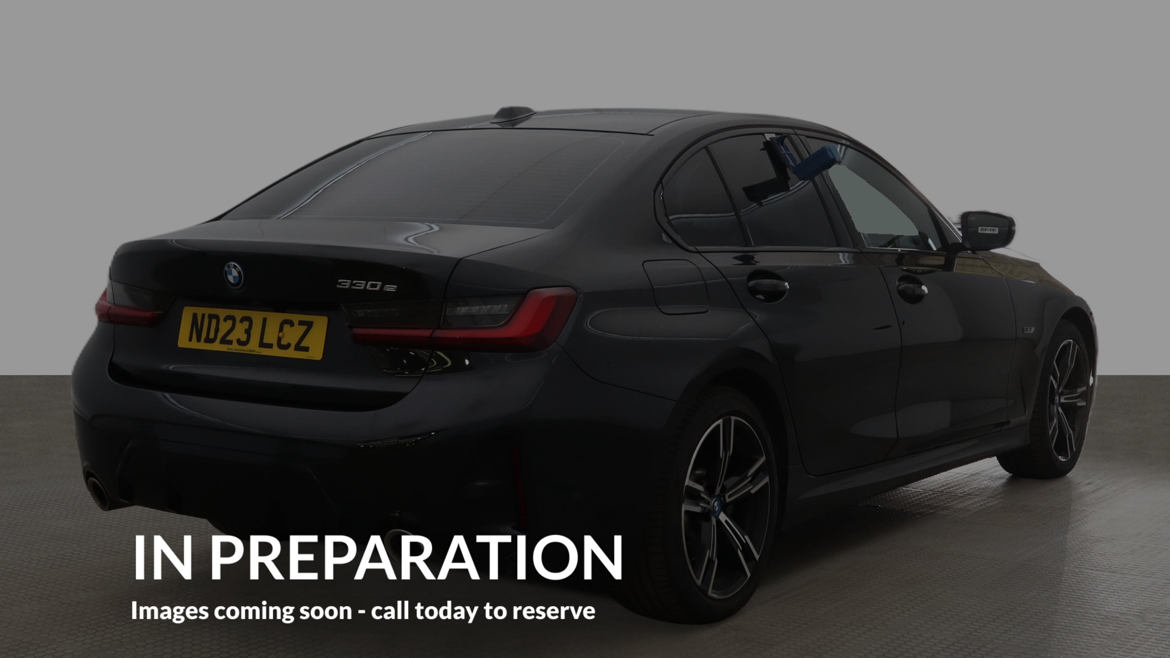 2023 BMW 3 Series thumbnail 5