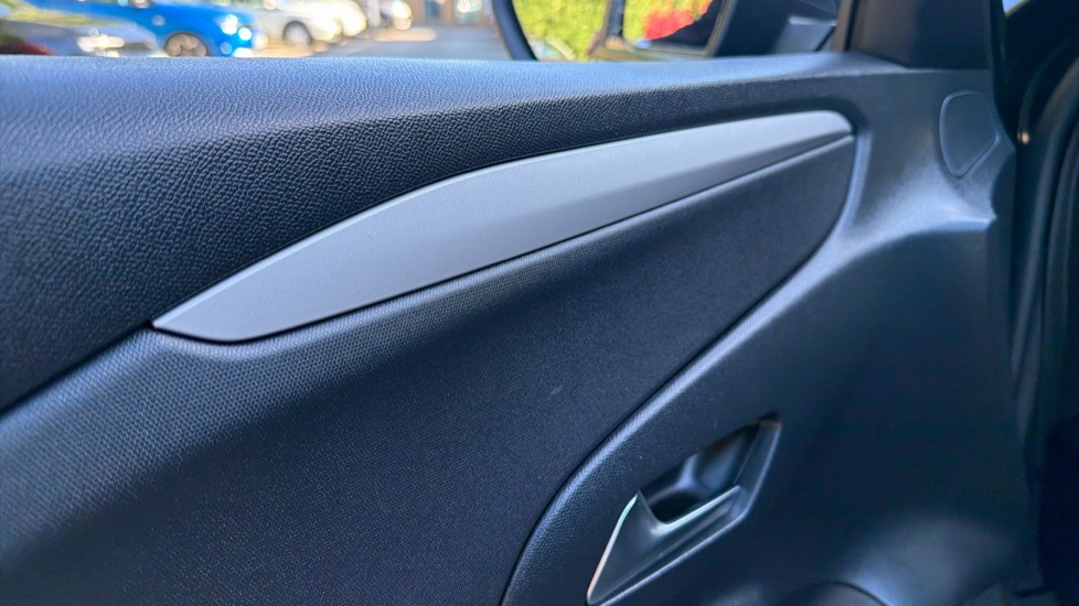 Vauxhall Corsa 1.2 Design 5dr Petrol Hatchback - Image 39