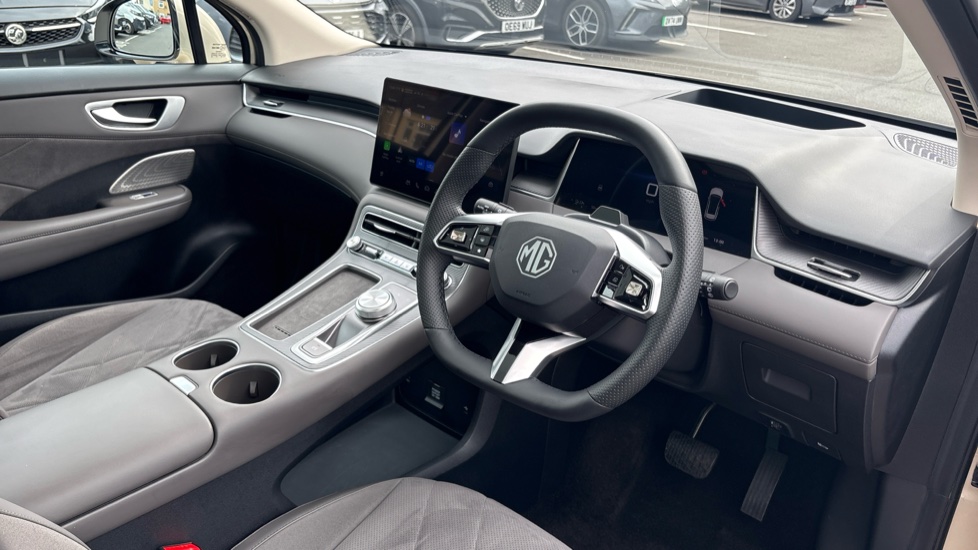MG MGS6 266kW Trophy EV Dual Motor 77kWh 5dr Auto Electric Estate - Image 11