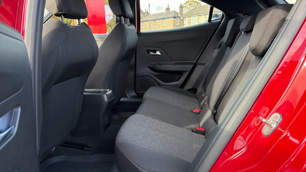 Vauxhall Mokka 1.2 Turbo 100 Design 5dr Petrol Hatchback - Image 16