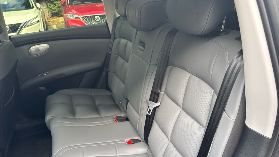 MG IM6 553kW Launch Edition 100kWh 5dr AWD Auto Electric Estate - Image 16