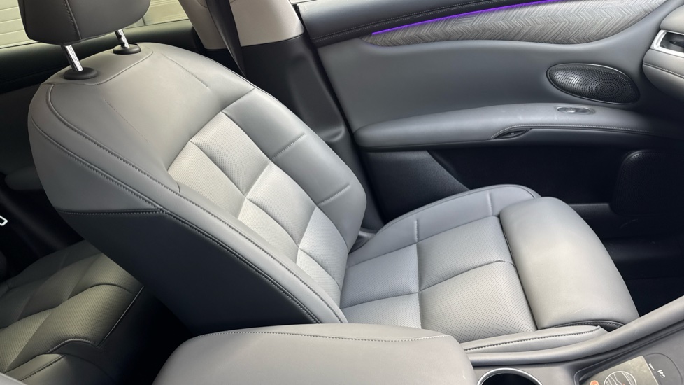 MG IM6 553kW Launch Edition 100kWh 5dr AWD Auto Electric Estate - Image 28