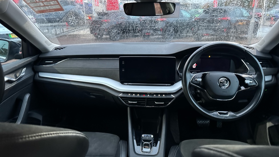 Skoda Octavia 1.4 TSI iV SE L DSG 5dr Hatchback - Image 16
