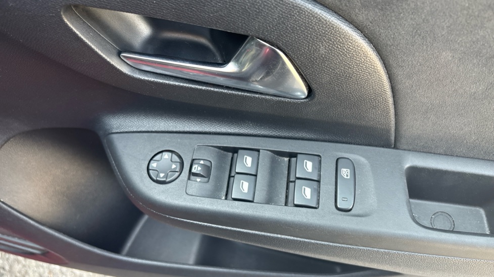 Vauxhall Corsa 1.2 Turbo Ultimate 5dr Auto Petrol Hatchback - Image 22