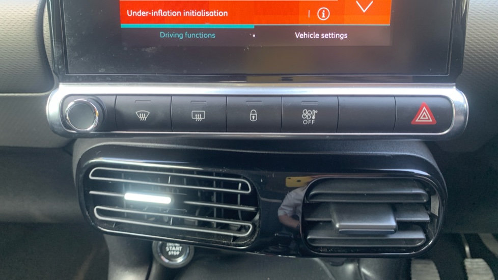 Citroen C4 Cactus 1.2 PureTech Flair 5dr [6 Speed] Petrol Hatchback - Image 26
