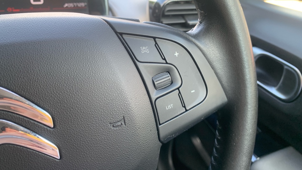 Citroen C4 Cactus 1.2 PureTech Flair 5dr [6 Speed] Petrol Hatchback - Image 29