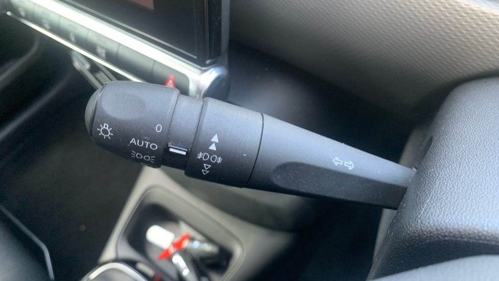 Citroen C4 Cactus 1.2 PureTech Flair 5dr [6 Speed] Petrol Hatchback - Image 30