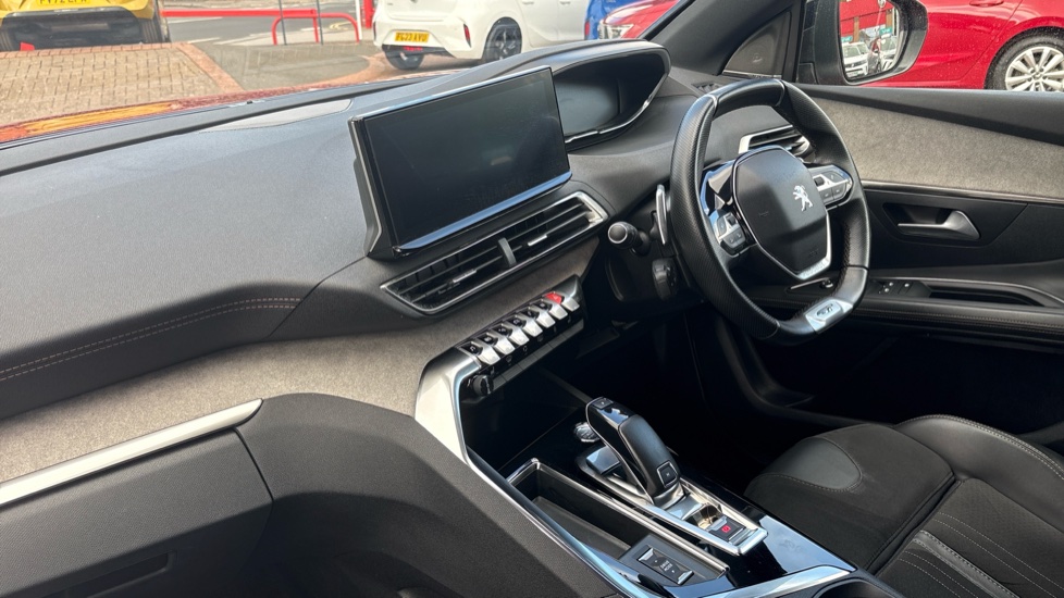 Peugeot 3008 1.2 PureTech GT Premium 5dr EAT8 Petrol Estate - Image 9