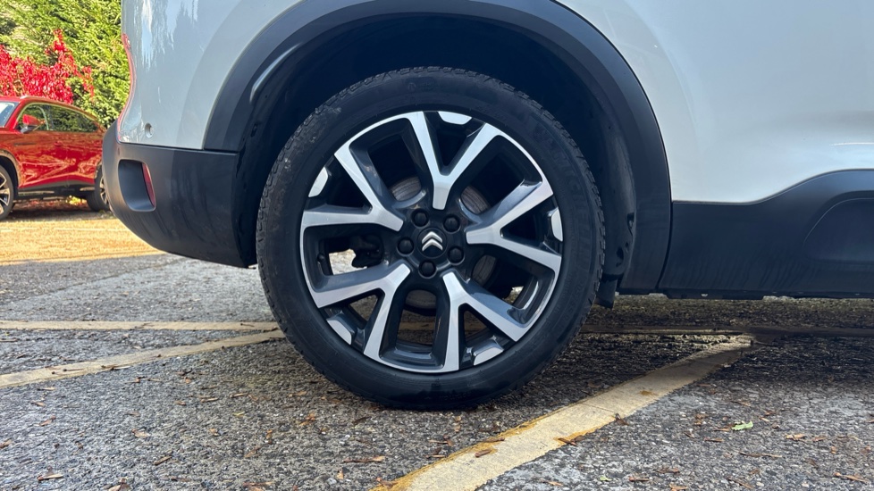Citroen C5 Aircross 1.2 PureTech C-Series Edition 5dr Petrol Hatchback - Image 7