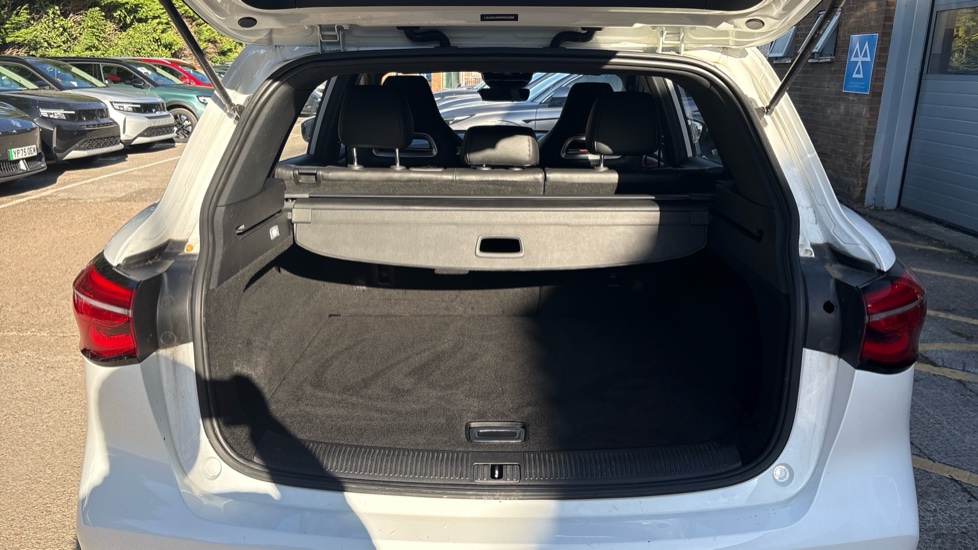 MG HS 1.5 T-GDI Exclusive 5dr Petrol Hatchback - Image 4