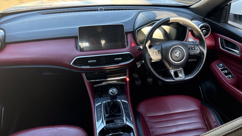 MG HS 1.5 T-GDI Exclusive 5dr Petrol Hatchback - Image 10