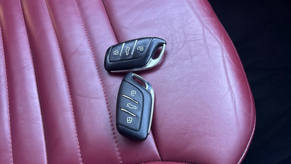 MG HS 1.5 T-GDI Exclusive 5dr Petrol Hatchback - Image 20