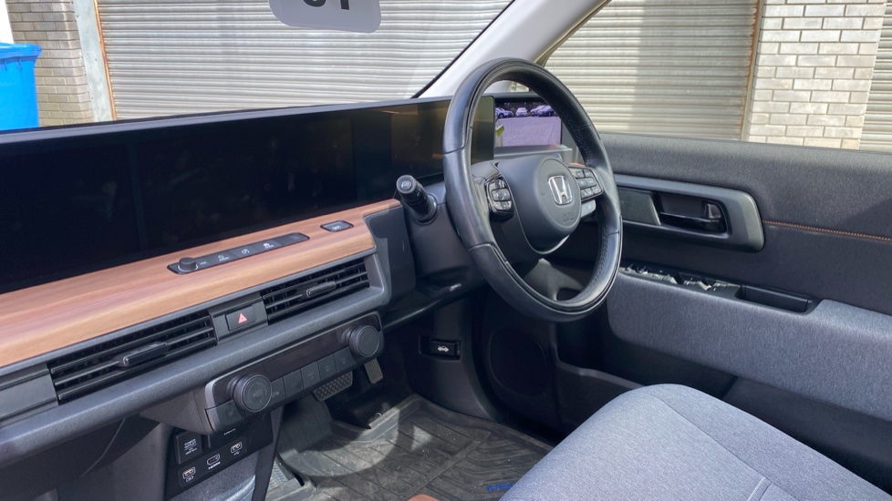 Honda Honda E 113kW Advance 36kWh 5dr Auto Electric Hatchback - Image 2