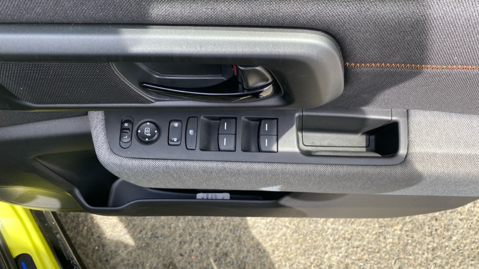 Honda Honda E 113kW Advance 36kWh 5dr Auto Electric Hatchback - Image 19
