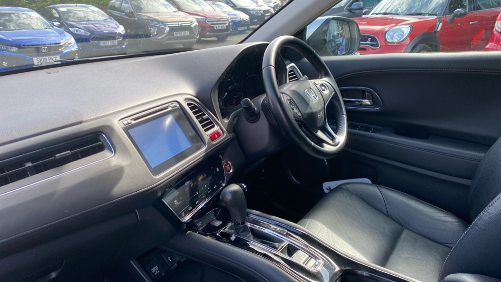 Honda HR-V 1.5 i-VTEC EX CVT 5dr Petrol Hatchback - Image 2
