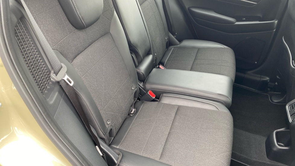 Honda HR-V 1.5 eHEV Advance 5dr CVT Hybrid Hatchback - Image 8