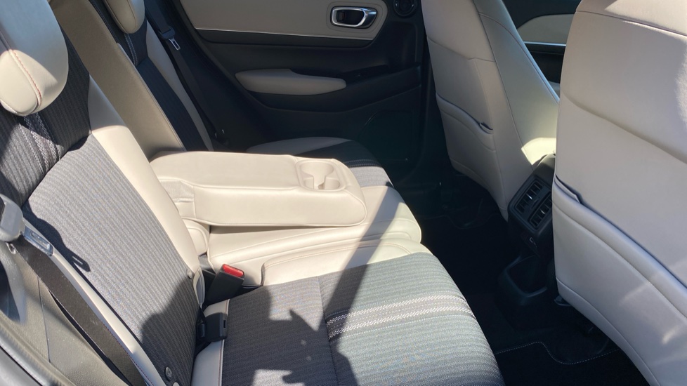Honda HR-V 1.5 eHEV Advance Style 5dr CVT Hybrid Hatchback - Image 23