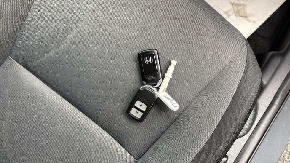 Honda Jazz 1.5 i-MMD Hybrid SE 5dr eCVT Hybrid Hatchback - Image 30