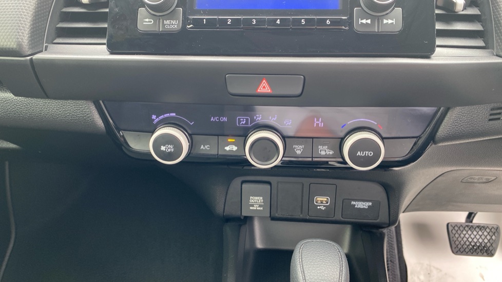 Honda Jazz 1.5 i-MMD Hybrid SE 5dr eCVT Hybrid Hatchback - Image 32