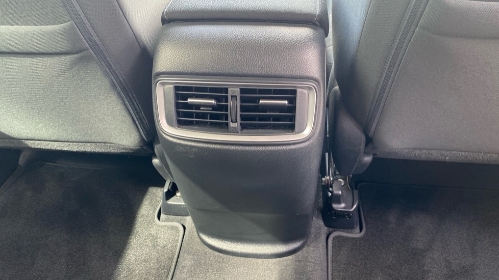 Honda CR-V 1.5 VTEC Turbo S 5dr 2WD Petrol Estate - Image 23