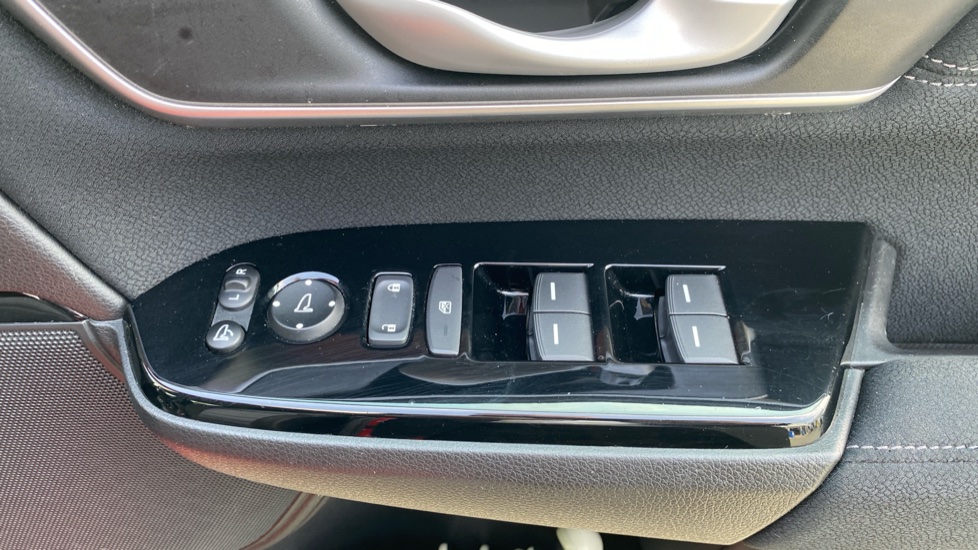 Honda CR-V 1.5 VTEC Turbo S 5dr 2WD Petrol Estate - Image 24